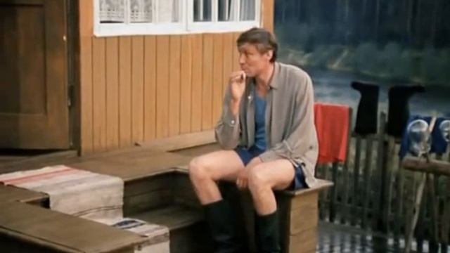 Она по бережку идёт по голубому смотреть онлайн