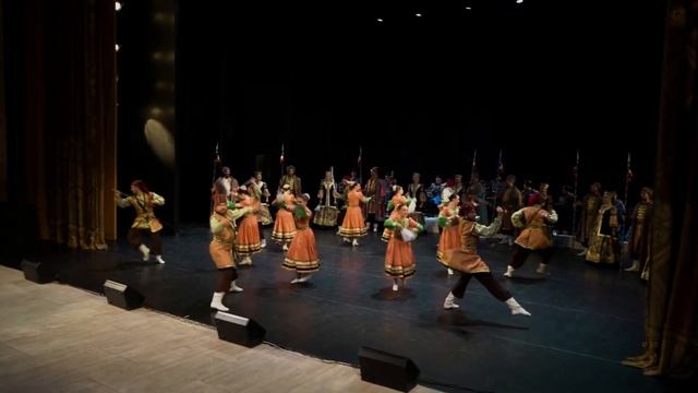 Видео ролик. Казачий ансамбль песни и пляски Вольная степь