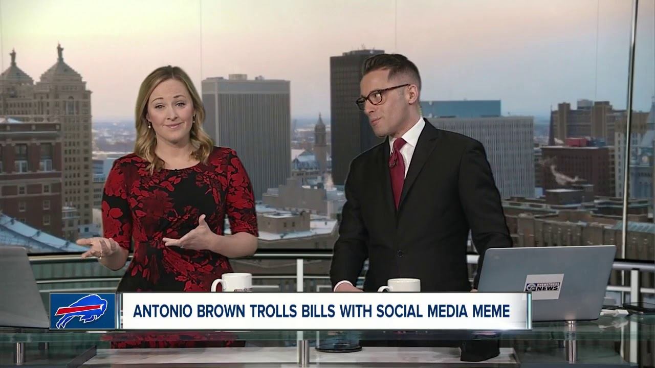 Star receiver Antonio Brown trolls Bills with social media meme смотреть онлайн