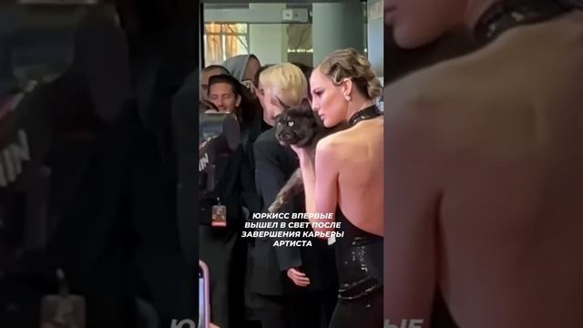 Папарацци засняли Юркисса на премьере фильма "Мастер и Маргарита"#светскаяхроника #светскаяхроника