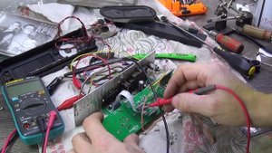Нет звука, проверка микросхемы усилителя автомагнитолы