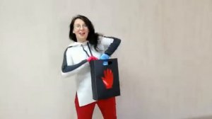 Фокус трансформация перчаток. Фокусы трансформация