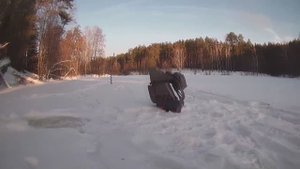 РЫБАЛКА В ЯНВАРЕ. ЛЕСНОЕ ОЗЕРО С ЖЕСТКИМ КОРЯЖНИКОМ + ПОДВОДНАЯ СЪЕМКА