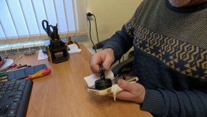 Замена экрана на смартфоне. Внеземные технологии . Сколько нужно греть чтобы отклеился.