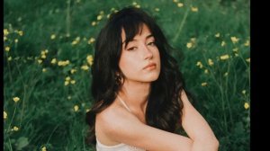 Алина, ты должна обеспечивать всю нашу семью! Мой сыночка очень устал. Кричала наглая свекровь.