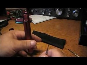 Mini Maglite Flashlight. How to remove corroded and stuck batteries