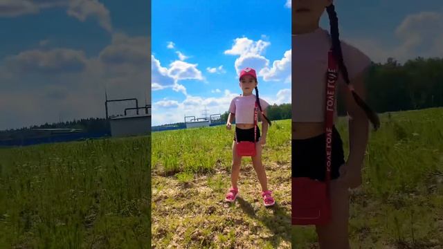 Долго бежала как думаете?))) #Моника_Патимейкер #топ #блогеры #тренды #girls ##реки #top смотреть онлайн