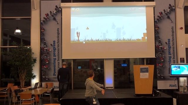 Angry birds met Kinect смотреть онлайн