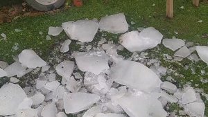 Откуда ЛЁД на машине? КОЛЕМ лёд молотком