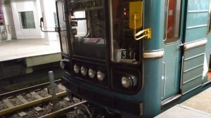 Составы 81-717/714 на станции "Технопарк"