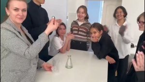 Самопрезентация учителя физики с.ш. #16 им. Ю.А. Гагарина Перемота Г.Е. "Моя профессия-моя гордость