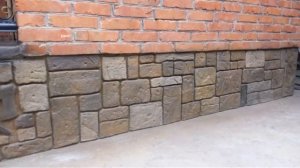 Декоративная отделка цоколя , плиточным клеем