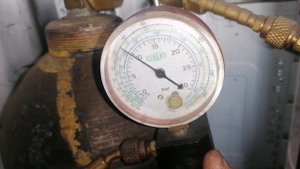 Toyota' Camry _XV55' Прокачка Передних Стоек...