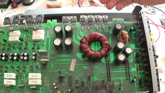 Усилитель ИЖ У-02. Прогорела плата смотреть онлайн