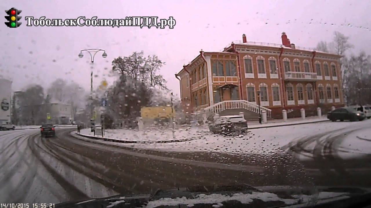 Видеорегистратор-зеркало Atomy F8 (день) смотреть онлайн