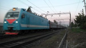 ЭП1М-576 с поездом Сосногорск — Новороссийск