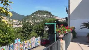 Захватывающая дух деревня на вершине холма и тайное сокровище на побережье Амальфи