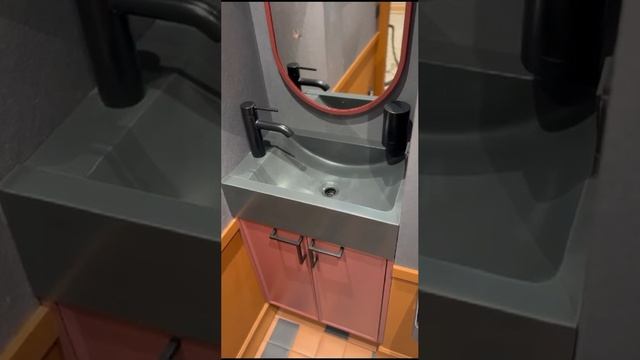 Раковина из искусственного камня