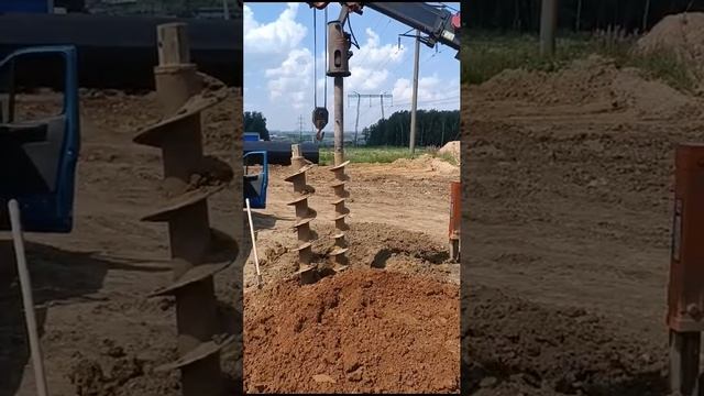 Бурение 1350-ым шнеком! 📞 Заказать услуги бурения по тел. +7 (985) 185-77-