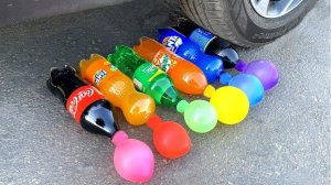 Интересный Эксперимент Машина давит Coca Cola Fanta Sprite Mirinda Crushing Crunchy & Soft Things b