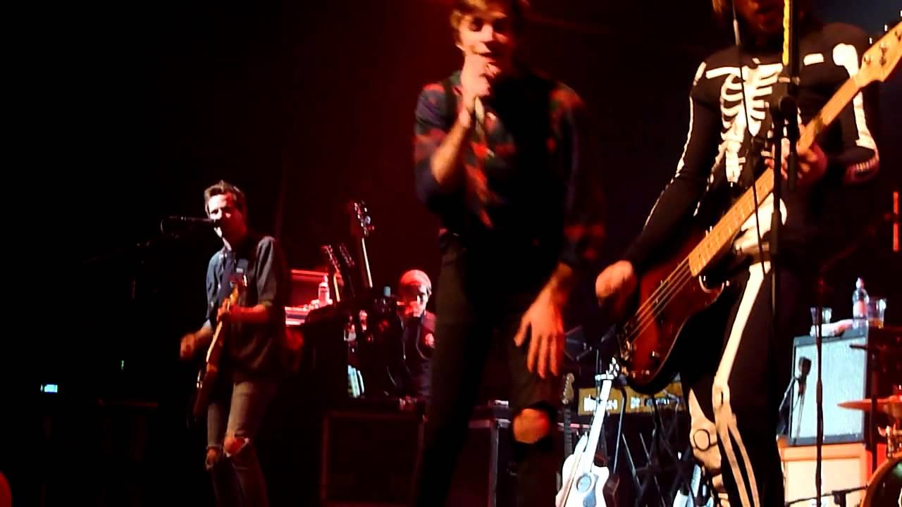 The maine Right girl live 04-02-12 HMV Forum смотреть онлайн