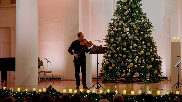 Бах Сюита для виолончели соло No1 (BWV 1005) Сарабанда, Куранта смотреть онлайн