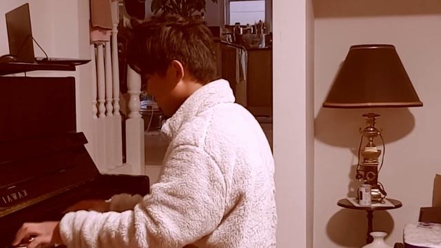 Romeo and Juliet by Prokofiev - played by Chris смотреть онлайн