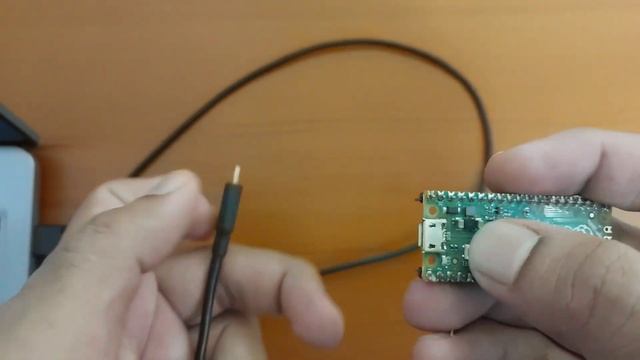 LED Chaser with Raspberry Pi Pico Board | Raspberry Pi Pico Projects