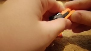 Как собрать мини пистолет из Lego который может складываться.