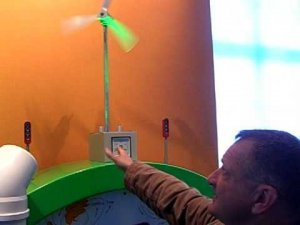 Comparing Wind Turbines energy efficiency. Demo for Kids   MadaTech -18