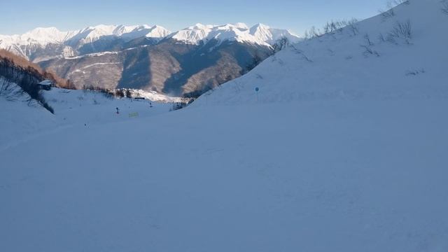 Роза Хутор. Первый спуск с "Кабана". 28.12.2023 смотреть онлайн