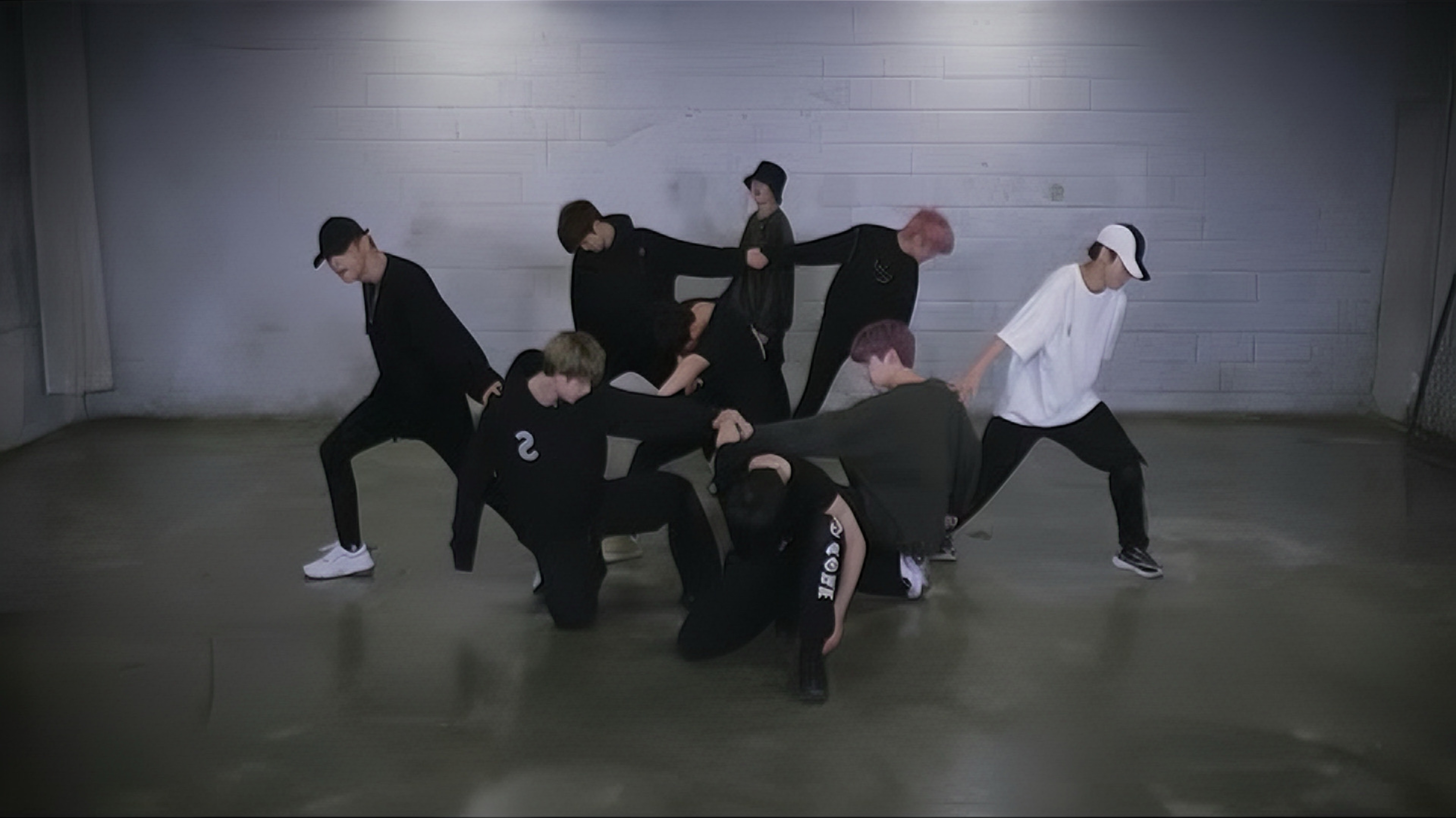 Stray Kids (스트레이 키즈) - 'Double Knot' dance practice mirrored