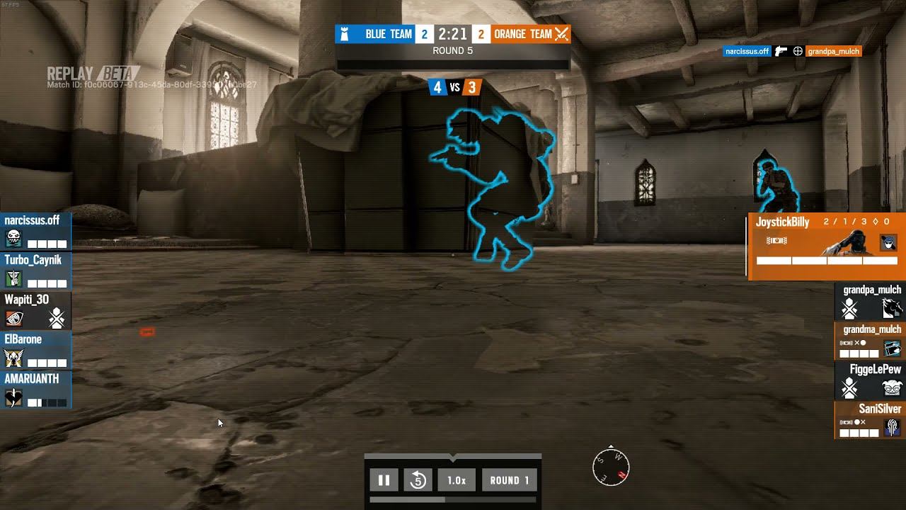 R6 : Naughty Brazillian MILF spots hidden camera, gets clapped. смотреть онлайн