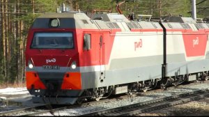 «ГРАНИТЫ» встретились в пути 2ЭС10-046 + 2ЭС10-141 с грузовым