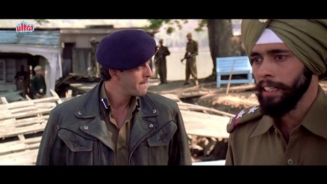 संजय दत्त की बहादुरी - मिशन कश्मीर - Sanjay Dutt Mission Kashmir Scene