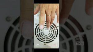 Коррекция ногтей гель,  покрытие максимально близко кутикуле гель лаком