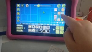 Как писать текст в Geometry Dash?