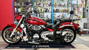 Yamaha XVS950 Midnight star