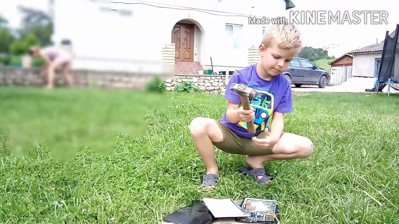 РОЗБИВ ПЛАНШЕТ ПОКИ МАМА НЕ БАЧИТЬ . ЩО МЕНІ ТЕПЕР БУДЕ?? 