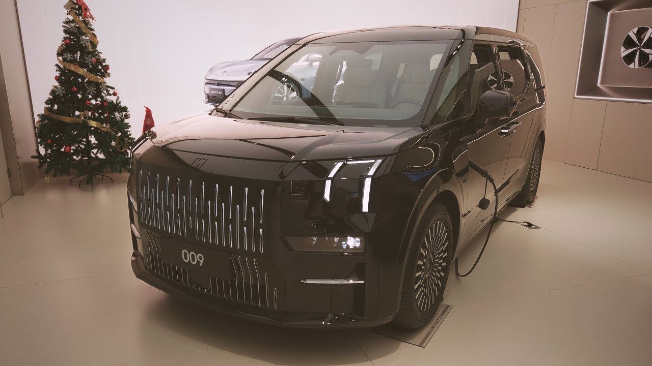 All New 2024 ZEEKR 009 Electric Mpv Walkaround Review | Geely | Zeekr смотреть онлайн
