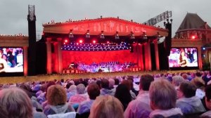 Andre Rieu with Laura Engel, Besame Mucho-Live Vrijthof Maastrichtt 6th July 2014