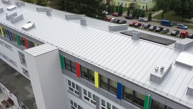 KASETONY ELEWACYJNE SKRIN RAL 9006 смотреть онлайн