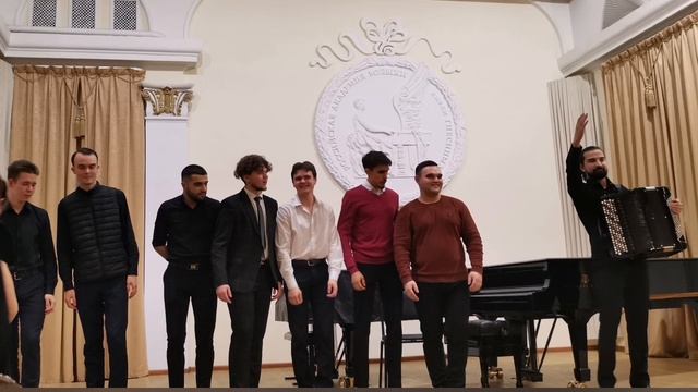 Исполняет Олжас Нурланов . Концерт класса Ф.Р. Липса .