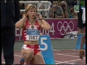 Nesterenko gana con 10,93 la final de 100m de Atenas 2004