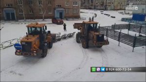 В Вихоревке сносят забор, который установила управляющая компания