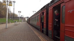 ЭР2Т-7214 на станции Москва-Сортировочная-Киевская