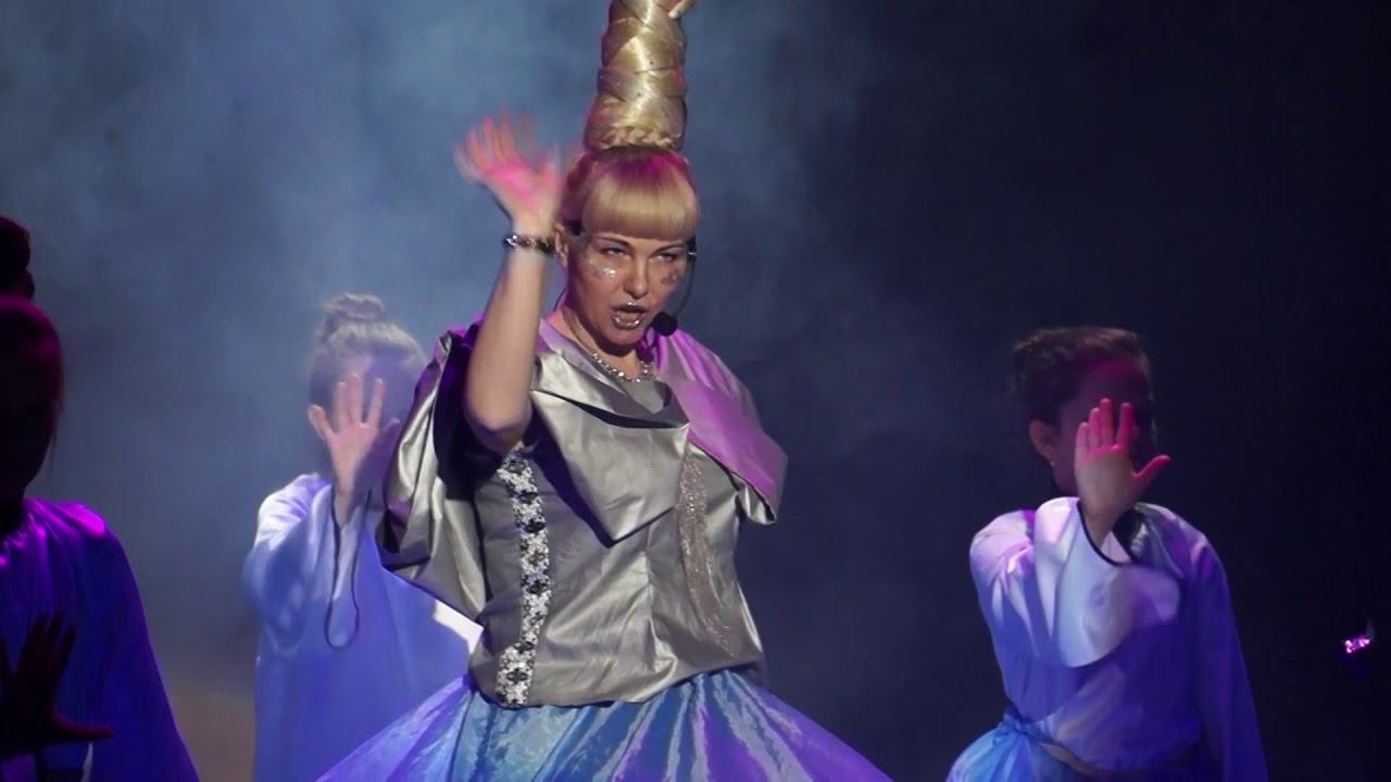 Холодная королева смотреть онлайн