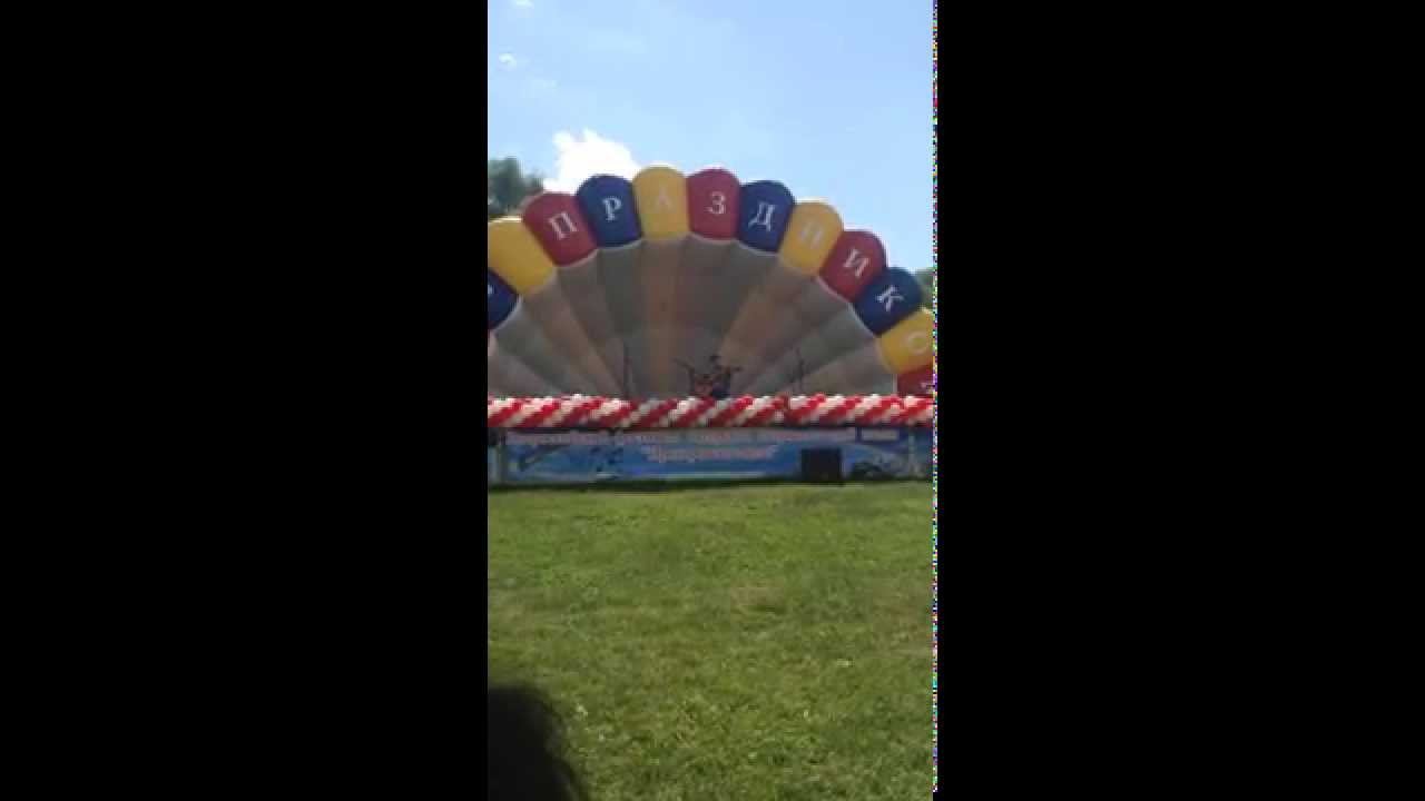 хорошо поет смотреть онлайн