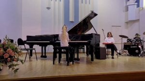 Иванова Полина (8 лет) / Г. Манчини "Розовая Пантера"