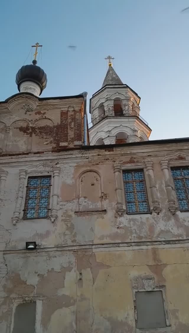 В Новоторжском монастыре.